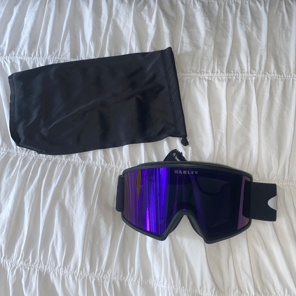 Oakley ski goggles
